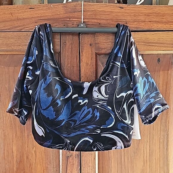 ATHLETA Exhilarate Velvet Crop A-C, Size Small,  NWT - Picture 3 of 10